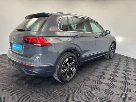 VOLKSWAGEN TIGUAN II - voiture d'occasion - Photo 4