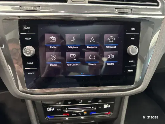 VOLKSWAGEN TIGUAN II - voiture d'occasion - Photo 13