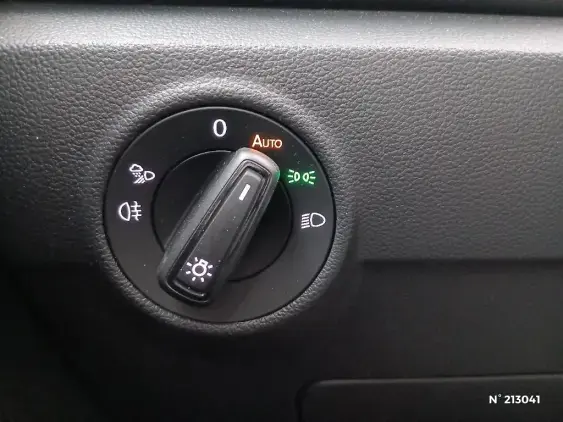 VOLKSWAGEN T-ROC - voiture d'occasion - Photo 15