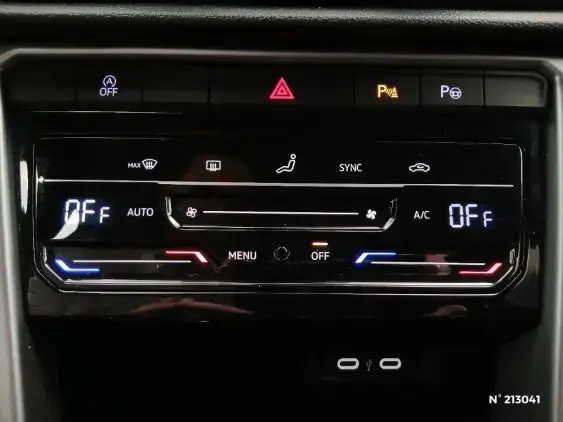 VOLKSWAGEN T-ROC - voiture d'occasion - Photo 26