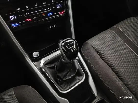 VOLKSWAGEN T-ROC - voiture d'occasion - Photo 27