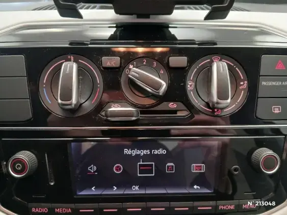 VOLKSWAGEN E-UP! I - voiture d'occasion - Photo 25