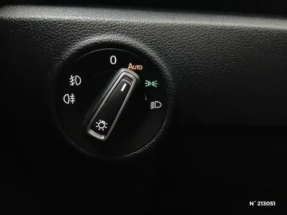 VOLKSWAGEN T-ROC - voiture d'occasion - Photo 15