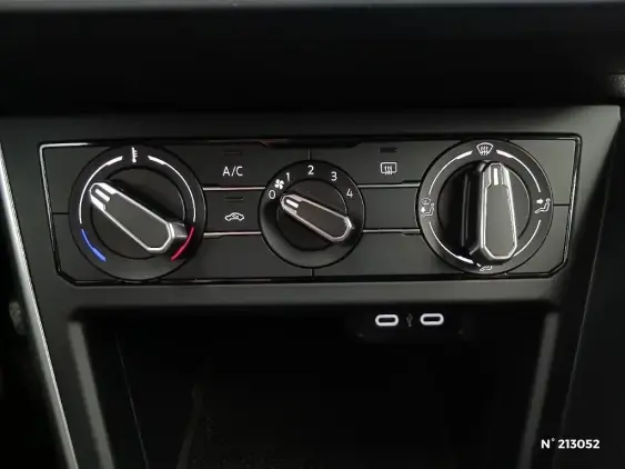 VOLKSWAGEN POLO VI - voiture d'occasion - Photo 25