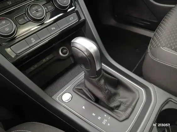 VOLKSWAGEN TOURAN III - voiture d'occasion - Photo 26