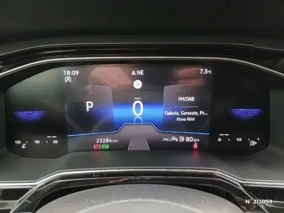 VOLKSWAGEN POLO VI - voiture d'occasion - Photo 12