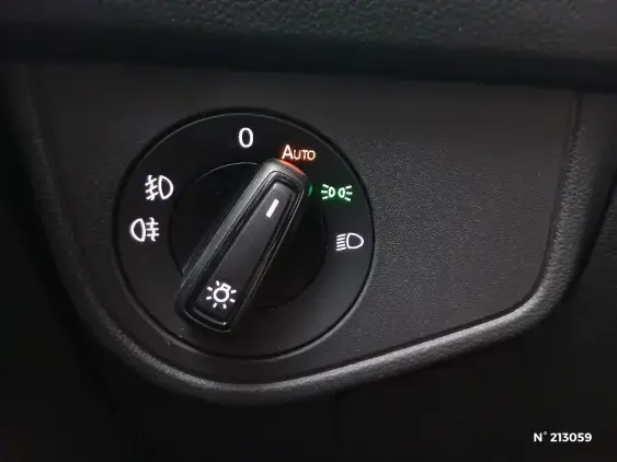 VOLKSWAGEN POLO VI - voiture d'occasion - Photo 15