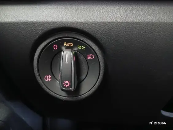 VOLKSWAGEN UP - voiture d'occasion - Photo 15