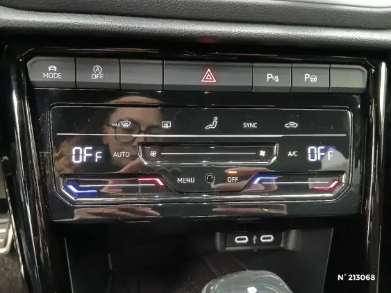 VOLKSWAGEN T-ROC - voiture d'occasion - Photo 26