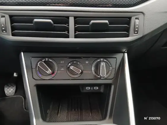 VOLKSWAGEN POLO VI - voiture d'occasion - Photo 21