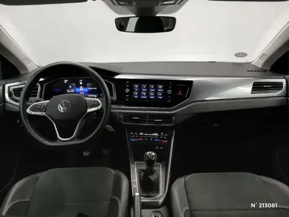 VOLKSWAGEN POLO VI - voiture d'occasion - Photo 9