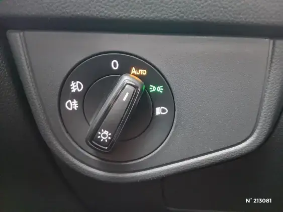 VOLKSWAGEN POLO VI - voiture d'occasion - Photo 15