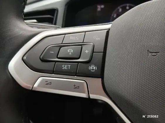 VOLKSWAGEN T-ROC - voiture d'occasion - Photo 23