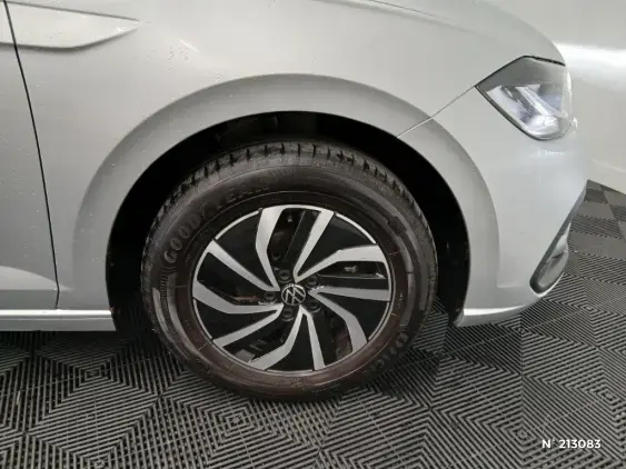 VOLKSWAGEN POLO VI - voiture d'occasion - Photo 8