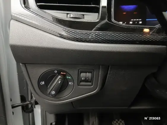 VOLKSWAGEN POLO VI - voiture d'occasion - Photo 15