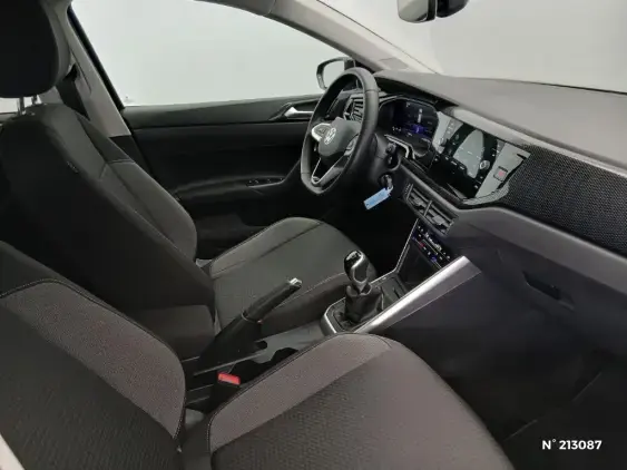 VOLKSWAGEN POLO VI - voiture d'occasion - Photo 9