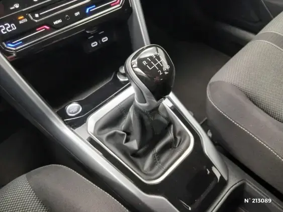 VOLKSWAGEN T-ROC - voiture d'occasion - Photo 27