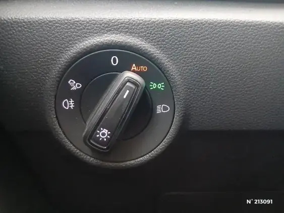 VOLKSWAGEN T-ROC - voiture d'occasion - Photo 15