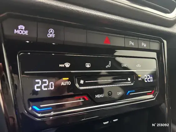 VOLKSWAGEN T-ROC - voiture d'occasion - Photo 26