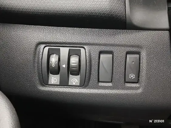 RENAULT CLIO IV - voiture d'occasion - Photo 15
