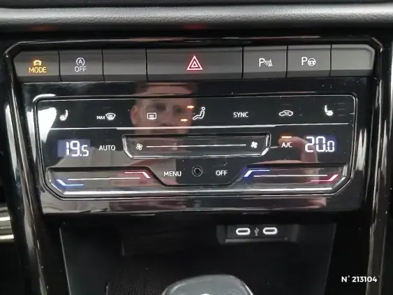 VOLKSWAGEN T-ROC - voiture d'occasion - Photo 25