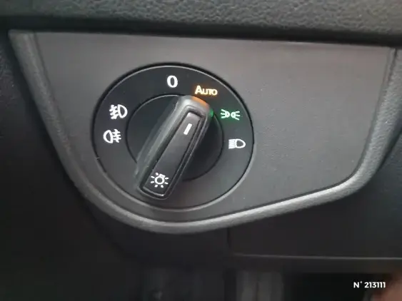 VOLKSWAGEN POLO VI - voiture d'occasion - Photo 15