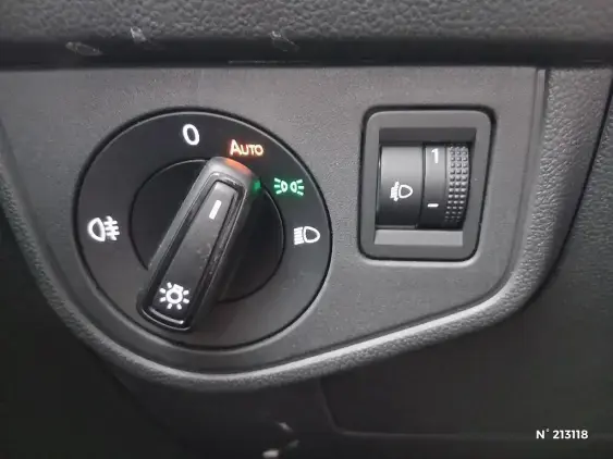 VOLKSWAGEN POLO VI - voiture d'occasion - Photo 15