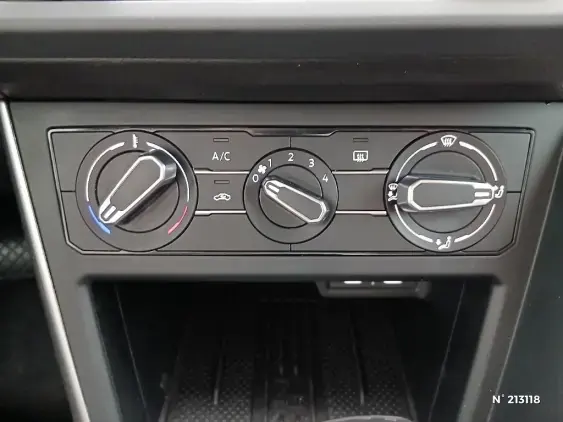 VOLKSWAGEN POLO VI - voiture d'occasion - Photo 25