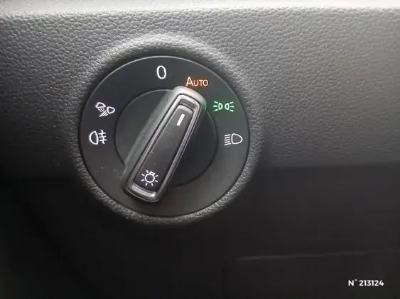 VOLKSWAGEN T-ROC - voiture d'occasion - Photo 15