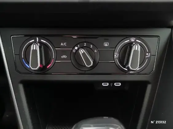 VOLKSWAGEN POLO VI - voiture d'occasion - Photo 26