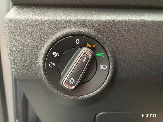 VOLKSWAGEN T-ROC - voiture d'occasion - Photo 13