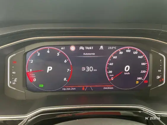 VOLKSWAGEN POLO VI - voiture d'occasion - Photo 11