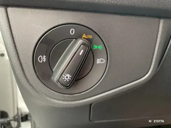 VOLKSWAGEN POLO VI - voiture d'occasion - Photo 14