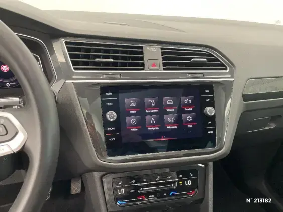 VOLKSWAGEN TIGUAN II - voiture d'occasion - Photo 13