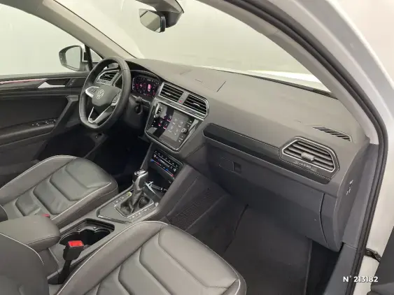 VOLKSWAGEN TIGUAN II - voiture d'occasion - Photo 10