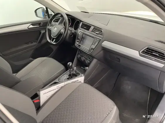 VOLKSWAGEN TIGUAN II - voiture d'occasion - Photo 10