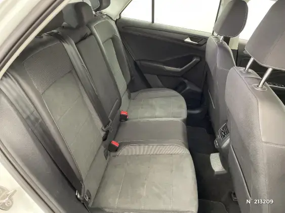 VOLKSWAGEN T-ROC - voiture d'occasion - Photo 11
