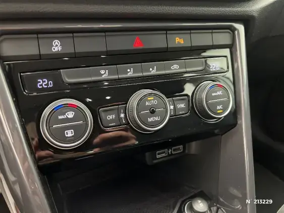 VOLKSWAGEN T-ROC - voiture d'occasion - Photo 23