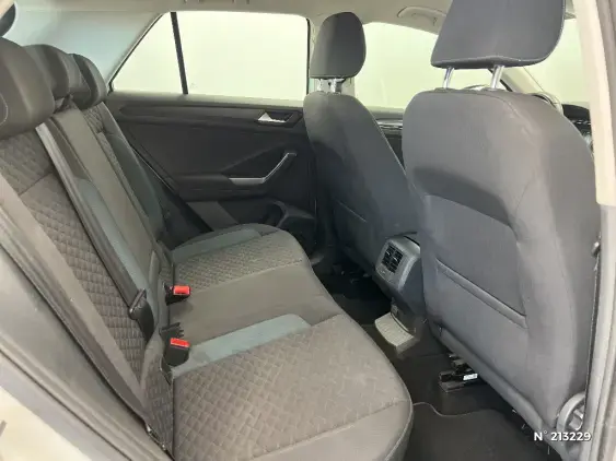 VOLKSWAGEN T-ROC - voiture d'occasion - Photo 11