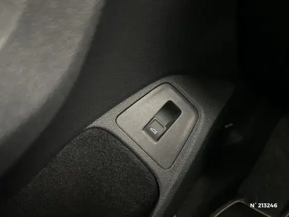 VOLKSWAGEN TIGUAN II - voiture d'occasion - Photo 25
