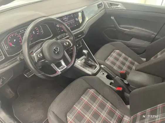 VOLKSWAGEN POLO VI - voiture d'occasion - Photo 10