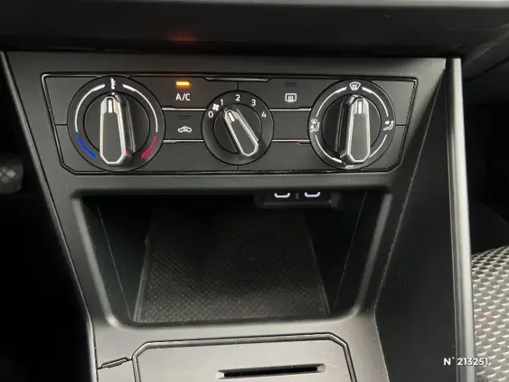 VOLKSWAGEN POLO VI - voiture d'occasion - Photo 15