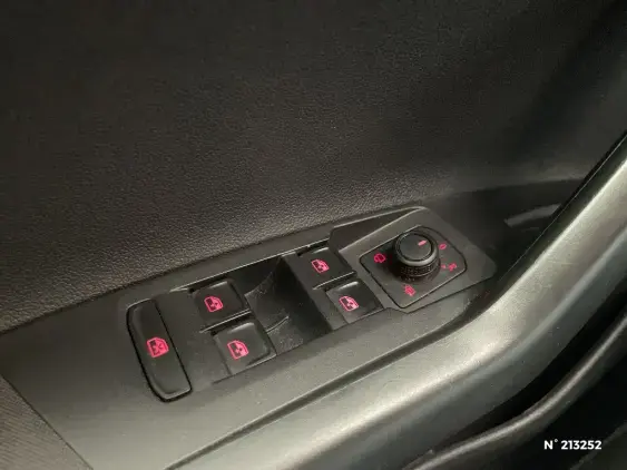 VOLKSWAGEN POLO VI - voiture d'occasion - Photo 22