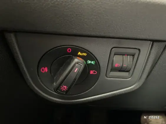 VOLKSWAGEN POLO VI - voiture d'occasion - Photo 23