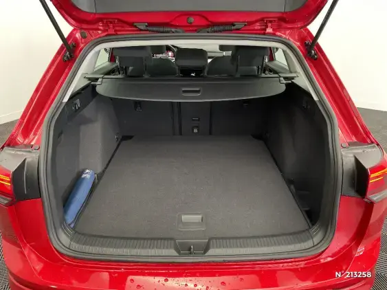 VOLKSWAGEN GOLF VIII - voiture d'occasion - Photo 7