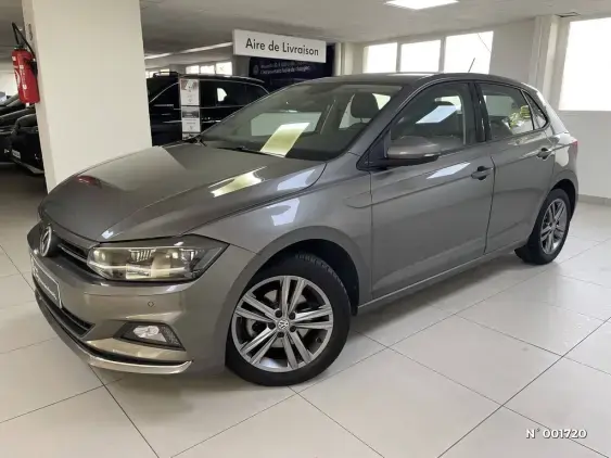 VOLKSWAGEN POLO V - voiture d'occasion - Photo 1