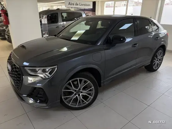 AUDI Q3 - voiture d'occasion - Photo 1