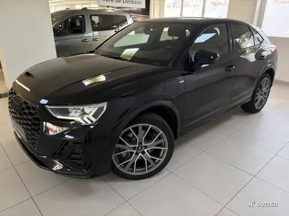 AUDI Q3 - voiture d'occasion - Photo 1