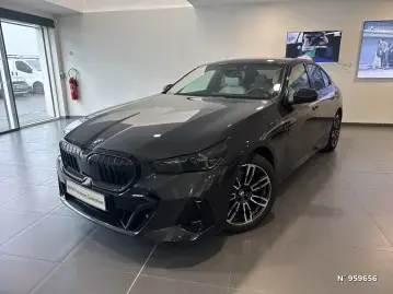 Acheter BMW SERIE 5 520d xDrive 197 ch BVA8 M Sport occasion en vente à BMW SAINT-MERRI CHANTILLY GUEUDET 1880