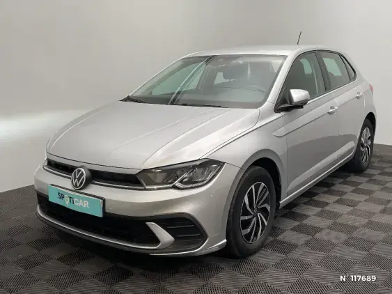 VOLKSWAGEN POLO VI - voiture d'occasion - Photo 1